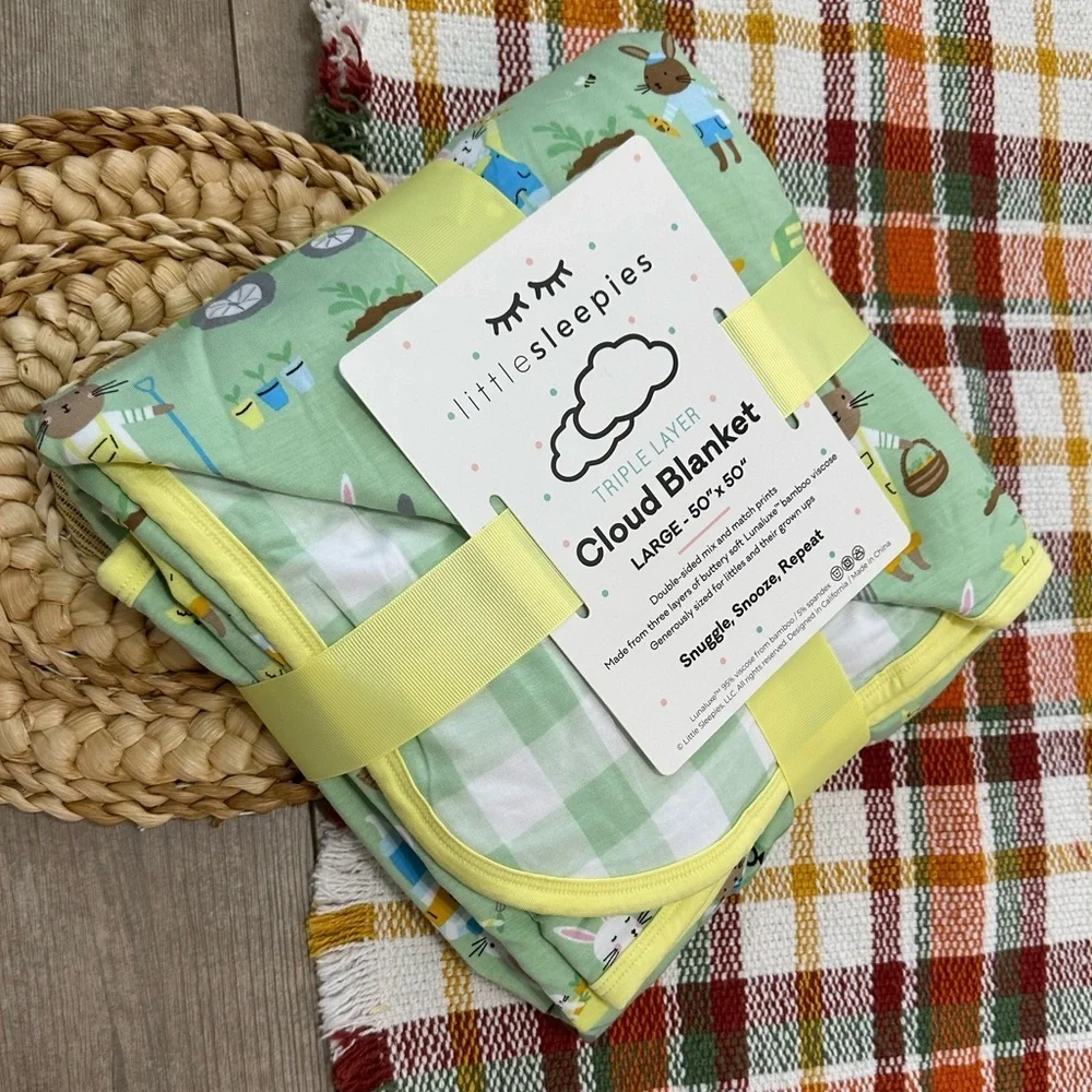 New Little Sleepies Easter Cloud Blanket RARE Bunny Carrot Garden Lg Reversible